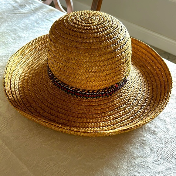Accessories - Made in Italy - 100% Straw Stylish Tan Hat with Multicolor Band